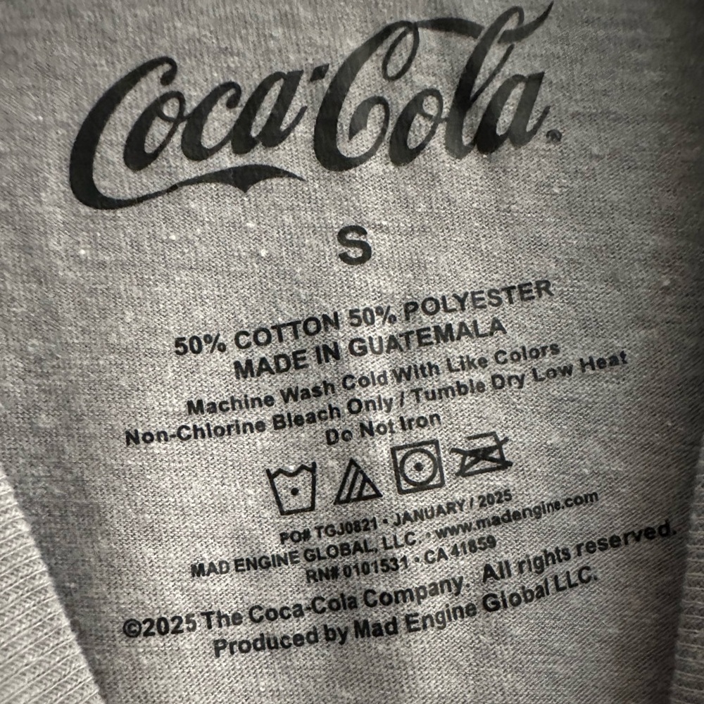 Coca Cola Women’s Gray and Red T-Shirt- Size S - Picture 5 of 7